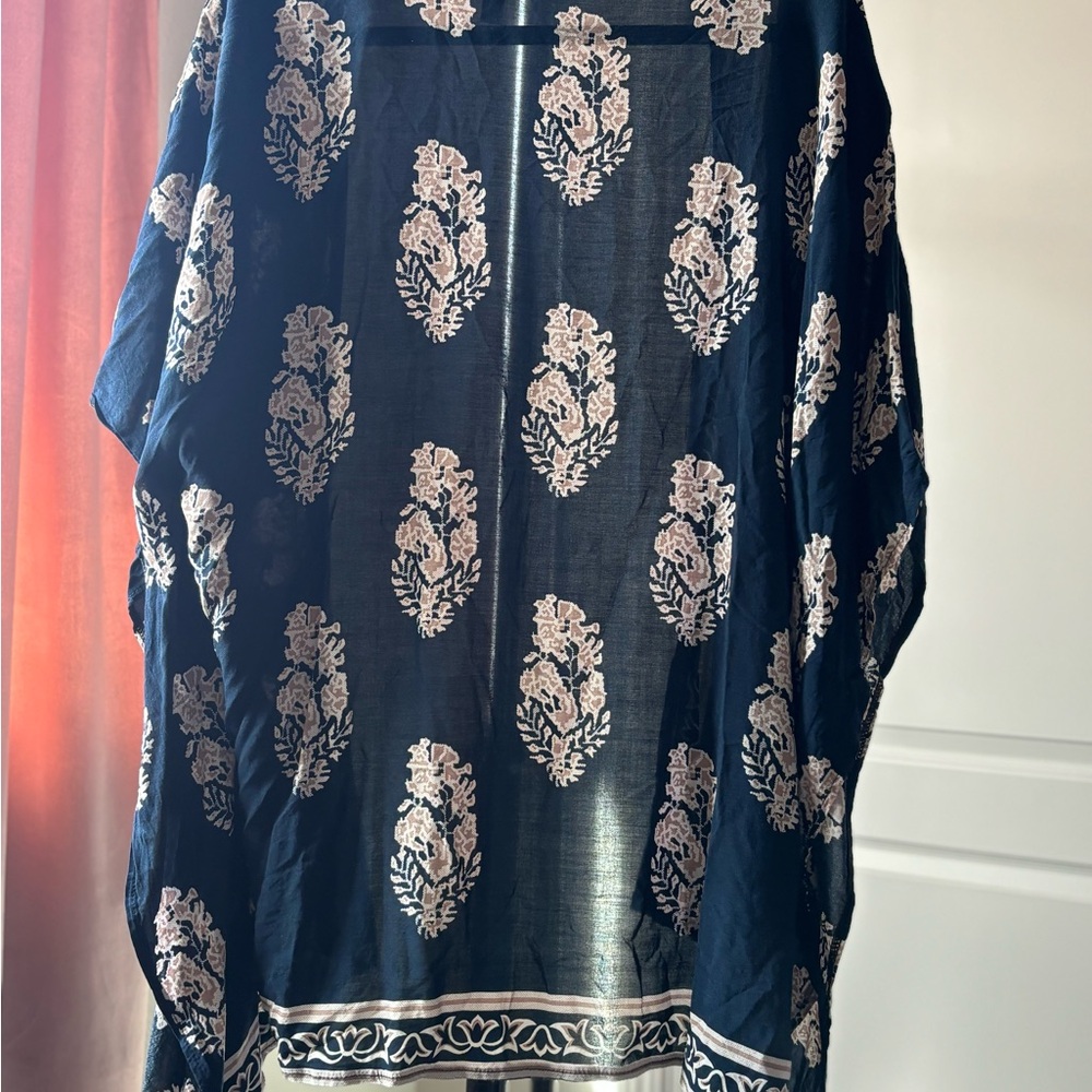 Kimono - Picture 2 of 2
